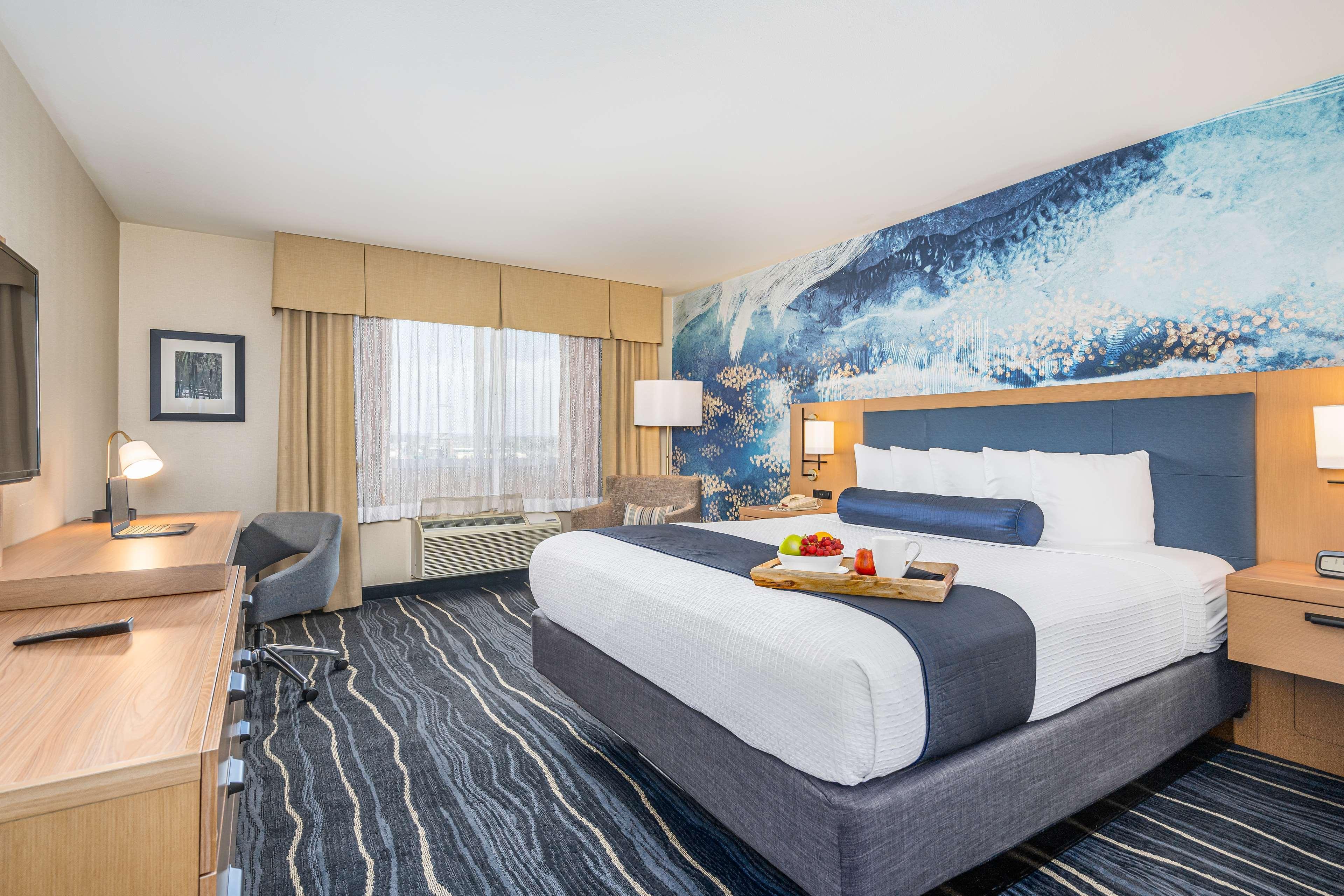 Best Western Plus Marina Gateway Hotel National City Ngoại thất bức ảnh