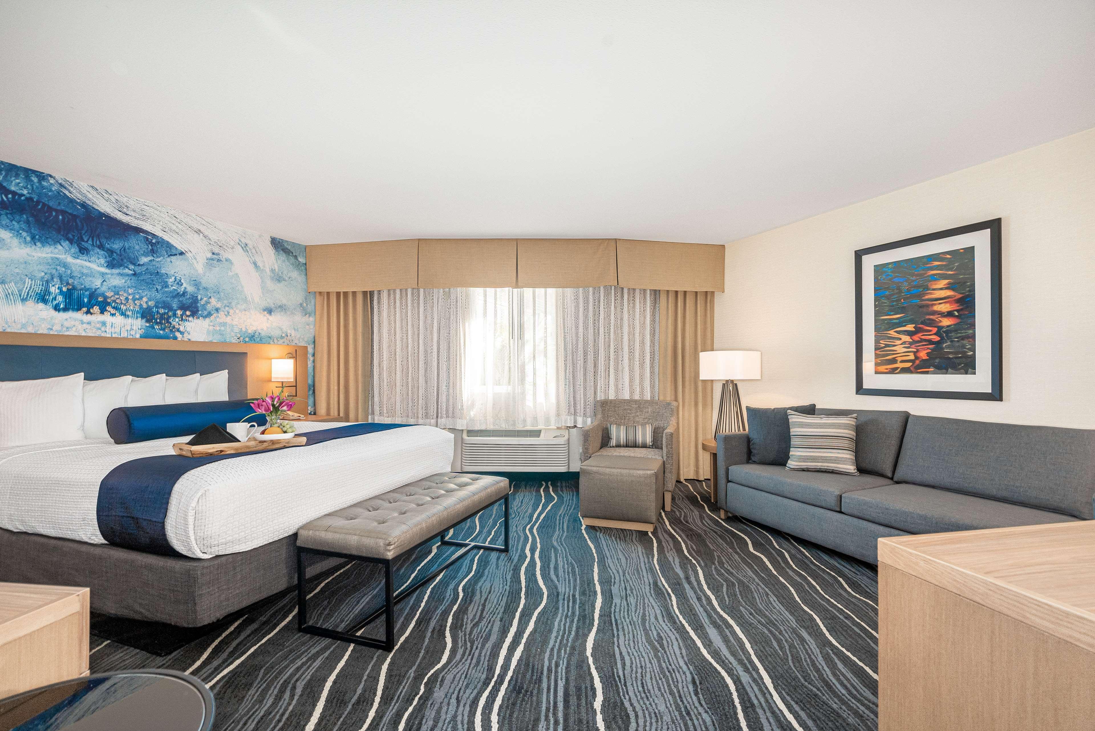Best Western Plus Marina Gateway Hotel National City Ngoại thất bức ảnh