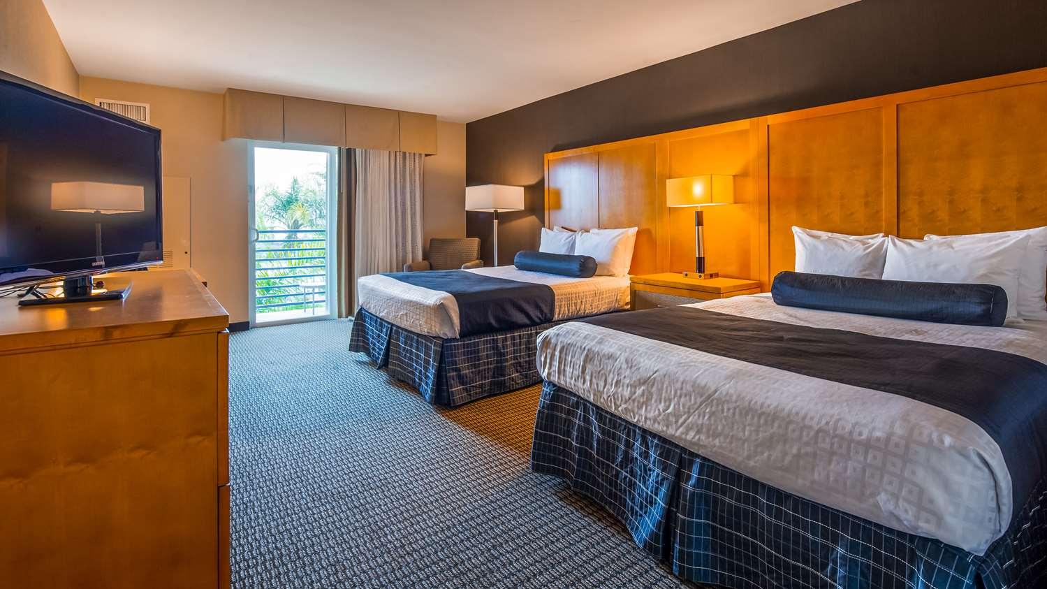 Best Western Plus Marina Gateway Hotel National City Ngoại thất bức ảnh