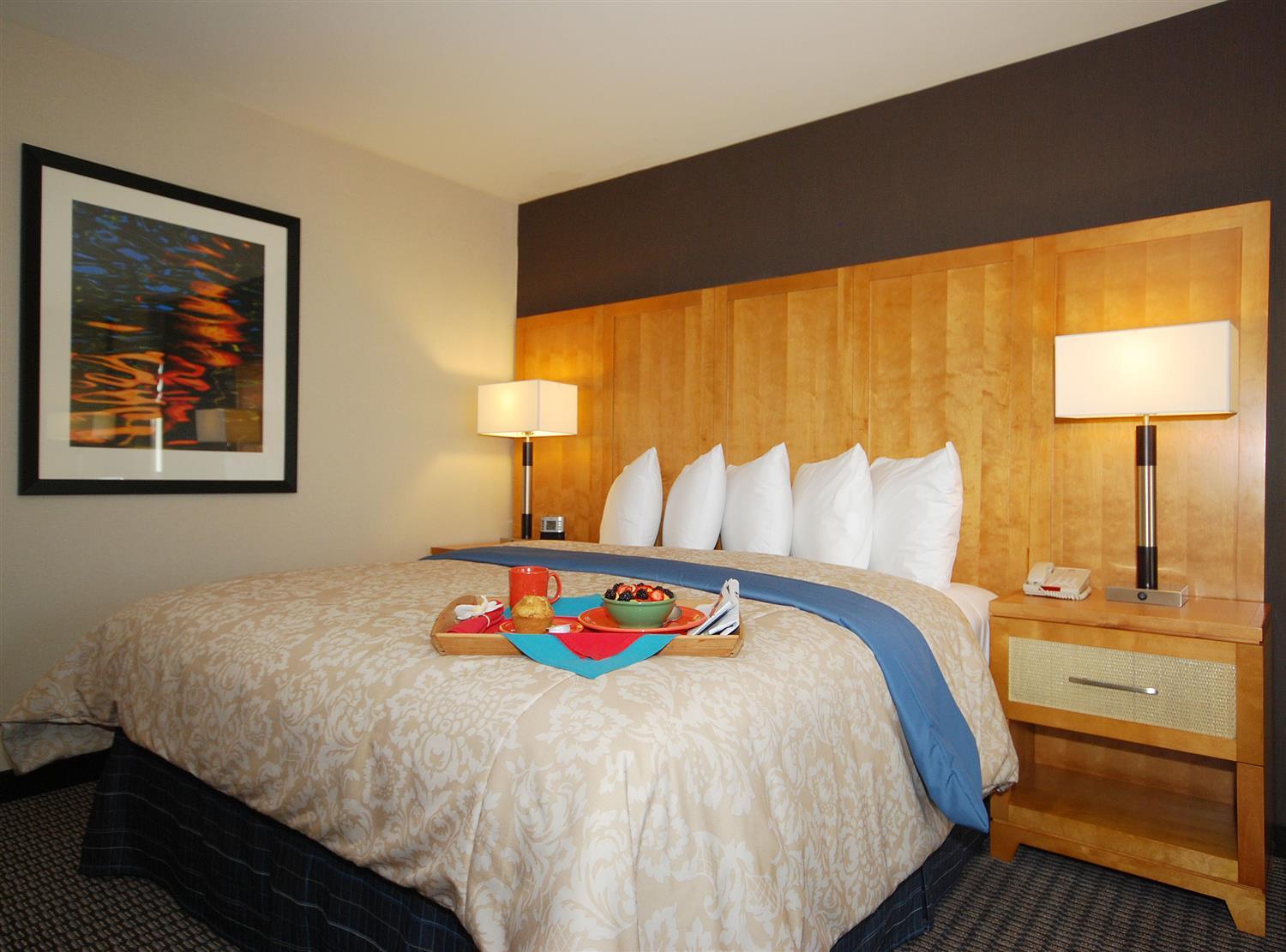 Best Western Plus Marina Gateway Hotel National City Ngoại thất bức ảnh