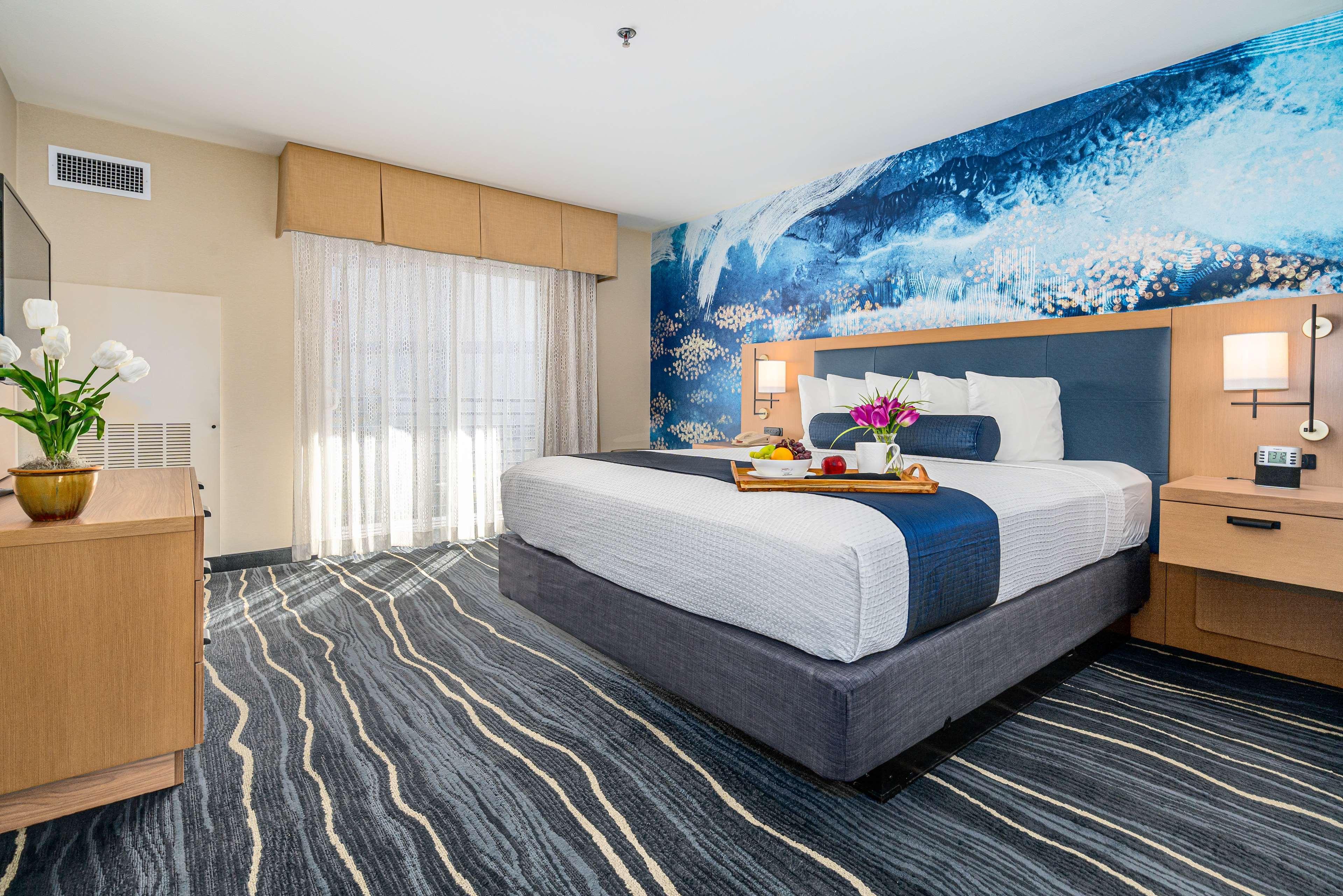 Best Western Plus Marina Gateway Hotel National City Ngoại thất bức ảnh