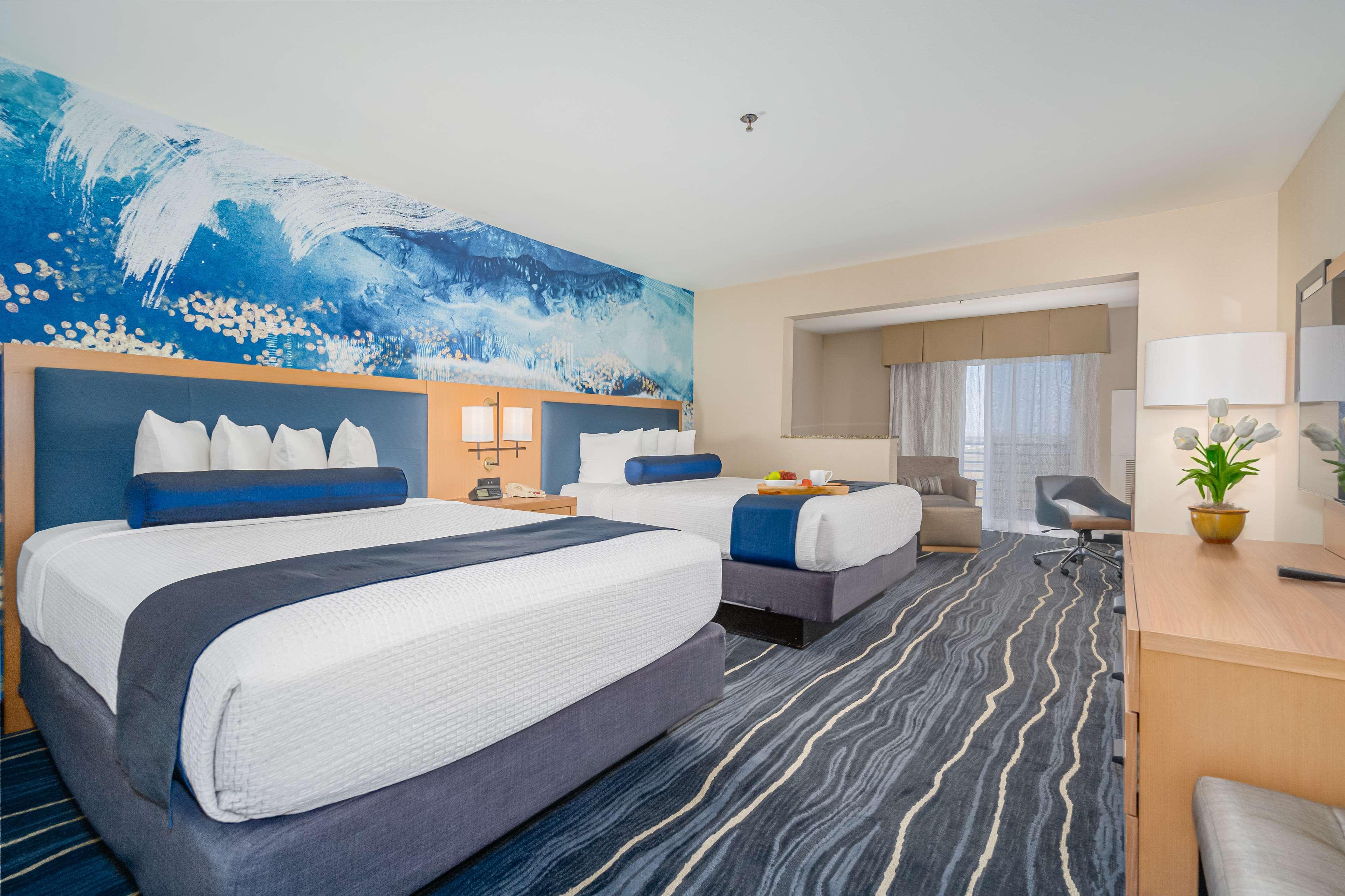 Best Western Plus Marina Gateway Hotel National City Ngoại thất bức ảnh